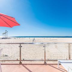 3Br Oceanfront W Panoramic Views In Prime Central Location By Beachview Rentals
