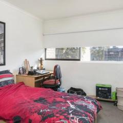 Modern 2BR Apartment North Adelaide