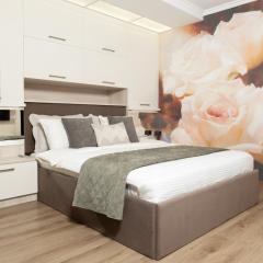 Family & Friends Haven I City Center, near Park