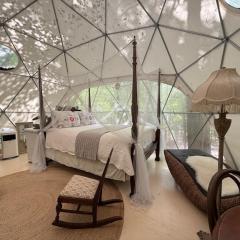 Cozy Off-Grid Dome Retreat in the Woods