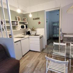 La GLYCINE, Disneyland Paris