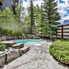 Stunning Condo - Hot Tubs & Steam Room - Pets Ok