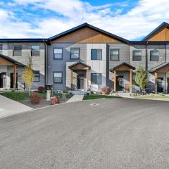 Modern ski and lake home with private hot tub Entire home in Eden