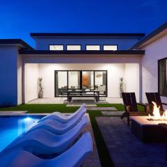 Luxe - Solstice Retreat - Heated Pools - 2 Homes