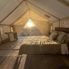 Cozy Mountain View Glamping Tent