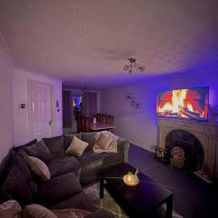 Tartan Nest- Entire house- Sleeps 8 guests