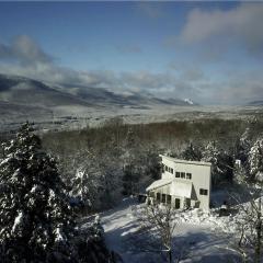 Stylish Catskills House Near Hunter Mountain & Trails