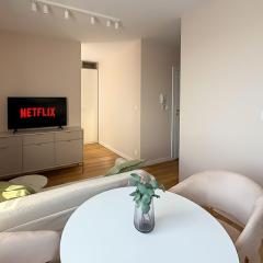 Przytulny Apartament NEXT Ursus, WI-FI, TV, Parking