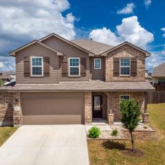 Spacious New Build | 4 Beds | Near Randolph AFB