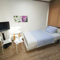 1 minute from Mia Station Exit 5 with Google TV