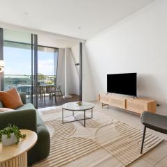 Urban Rosa Modern Escape near Sydney Uni and Markets