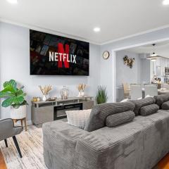 Modern 4BR Getaway 3 Min to OldTown Walk to Metro