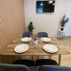 Luxury Downtown Tacna Apartment with Bathtub