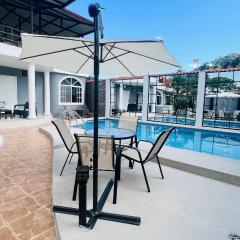 Casa Vacacional con piscina