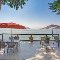 SALT COTTAGE Waterfront Guest House with Superb Views