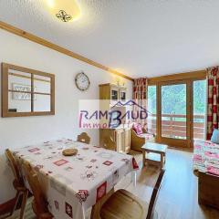 3 pièces - 6 couchages - Piscine - Pied pistes - Wifi - FR-1-854-16