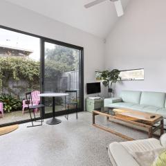 Spacious 1-Bed Townhouse in Norlane