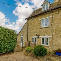 2 bed property in Lechlade 40194