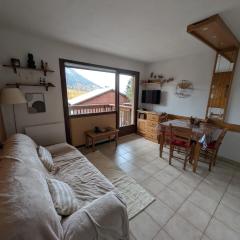 Confort pour 4, proche pistes, garage, balcon sud - FR-1-445-231