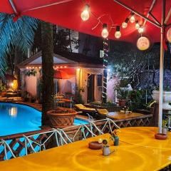 Woodmere Grand Hotel & Serviced Apartments