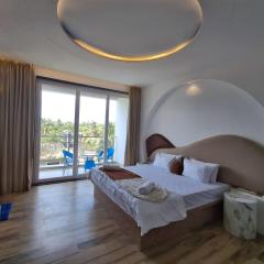 Palette The Moon Hotel Goa