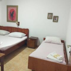 Apartment Antica Ground Floor Sleeps 5