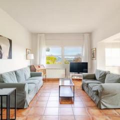 Casa con Jardín Enorme y Vistas Espectaculares Cerca de Pechon