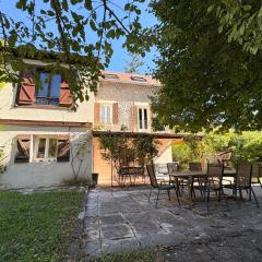 Belle maison, SPA, proche centre-ville