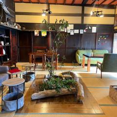 築150年の古民家ゲストハウスひとたび