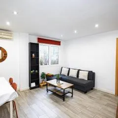 Acogedor Piso de 2 Dormitorios en Sevilla