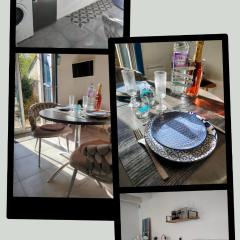 La Suite 27 bis, maison indépendante avec terrasse, proche gare et centre