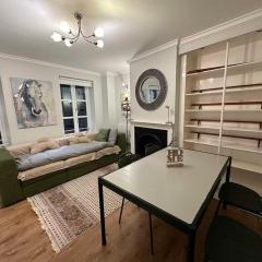 Dublin Central Spacious 2BR Apt in Temple Bar