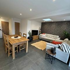 Brain Properties Limited - Contractor and Leisure Stay 4 Bedroom all ensuite house with Parking