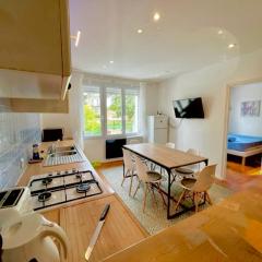 Appartement 6 personnes à La Gaubretière en face du Château