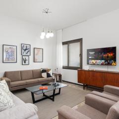 Casa Centrale by Nomads