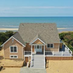 Waterfront Private Beach Panoramic Views