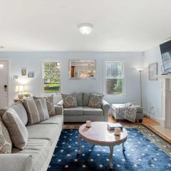 1 Mile to Red River Beach Game Room Central AC