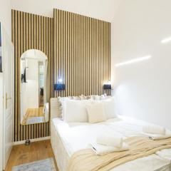 New Paradise studio l Minutes walk to city centre