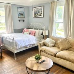 The Salt Soul Suite Cozy Apt 5