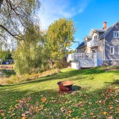 Centenary Lakefront 5 Bedroom Home with Hot Tub