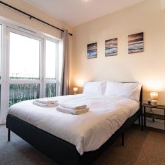 2 Bedroom Flat on Harbour Way!