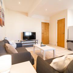 2 Bedroom Flat on Harbour Way!