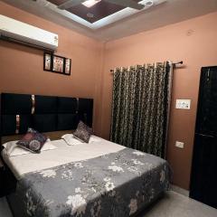 Aagya Luxury Homestay