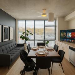 Elegant 2BR High-Rise Stay Downtown Birmingham