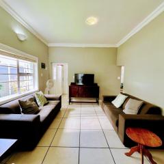 Grey Pearl at Strand