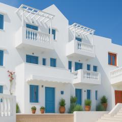 Entire Villa full View 3 bedrooms 3 bathrooms 3 kitchens