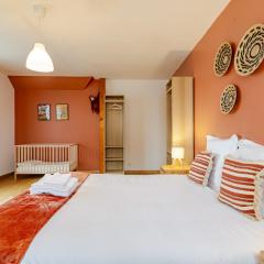 - New - Spacious, Quiet, Parking, Clim