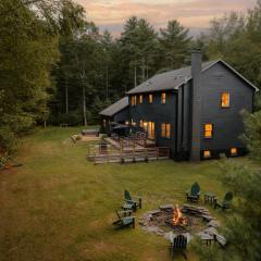 Woods Edge Private 5 Acres Hot Tub Fire Pit