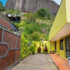 Hermosa casa de campo en GUATAPÉ