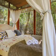 Casa de Vidro na Mata há 90km de São Paulo, com Lago, Piscina, Caiaque, Stand UP, Cascata e Escorrega no Lago - Quinta do Vale Itatiba